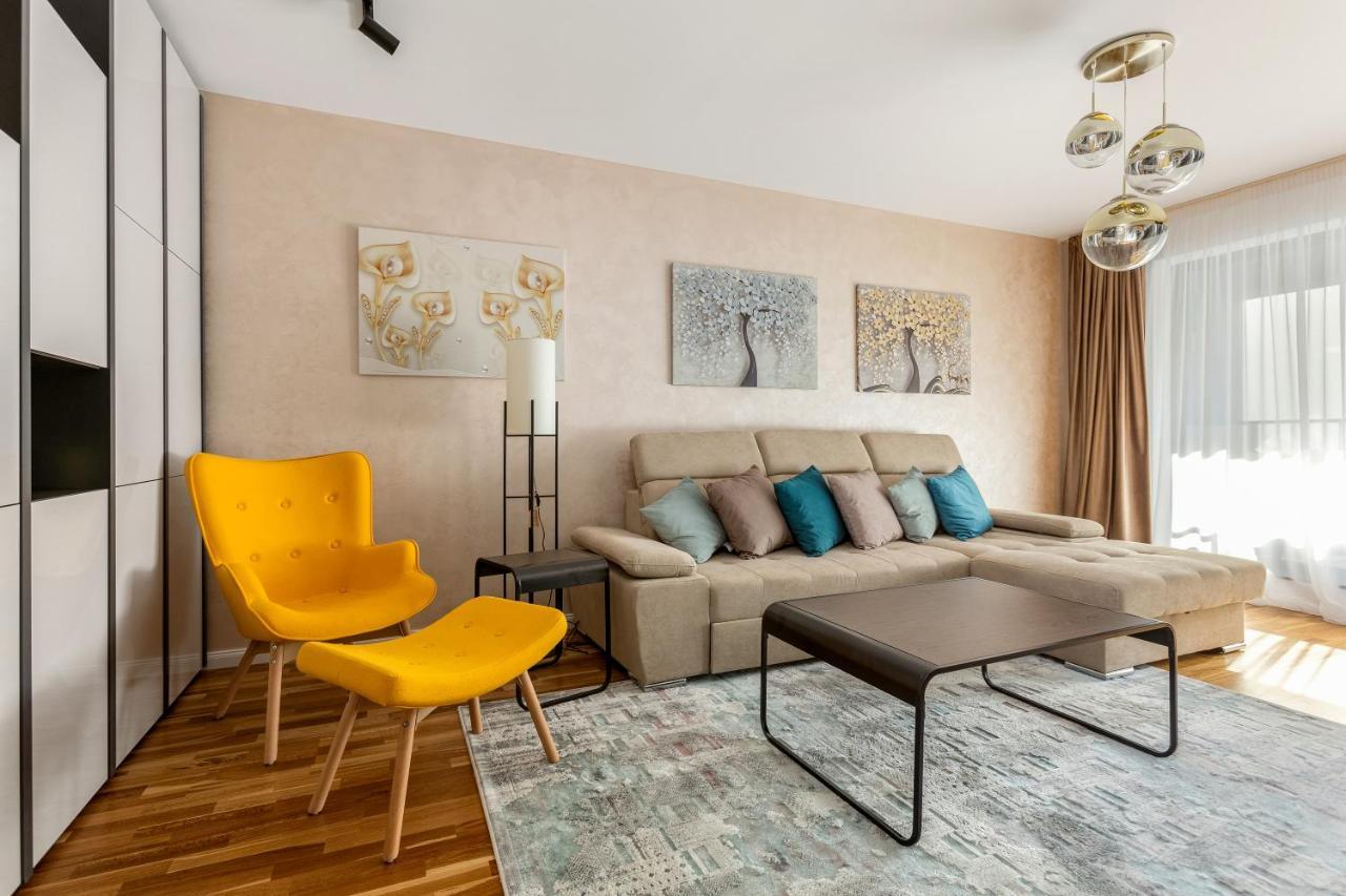 Apartment Origins *